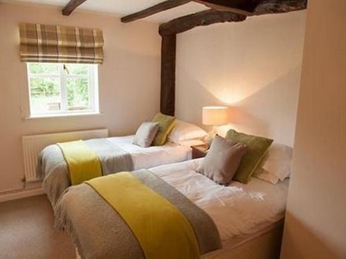 The Sparsholt Barn 4* Уонтейдж